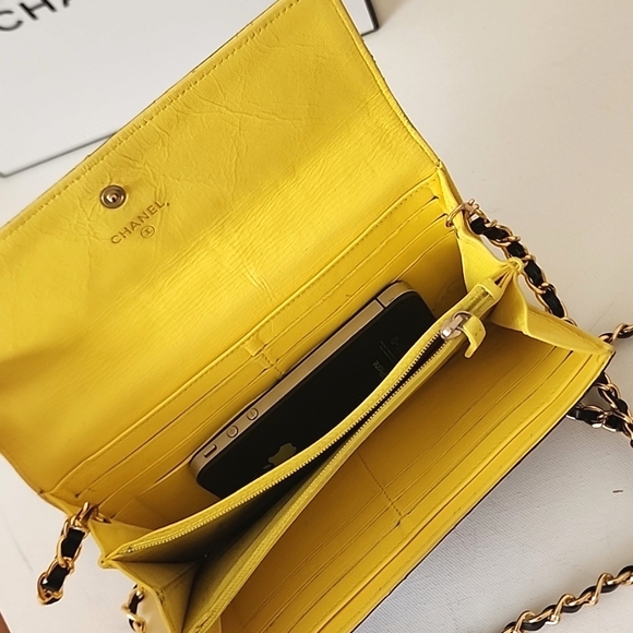 Chanel Matelasse Flap Wallet Black Yellow Lambskin + Entrupy COA - Picture 6 of 16